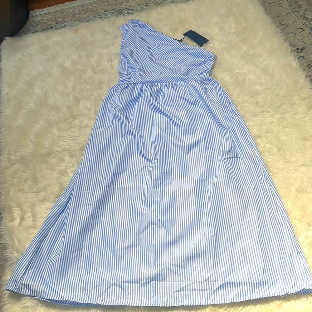 One shoulder blue striped maxi dress can be worn with or without the belt